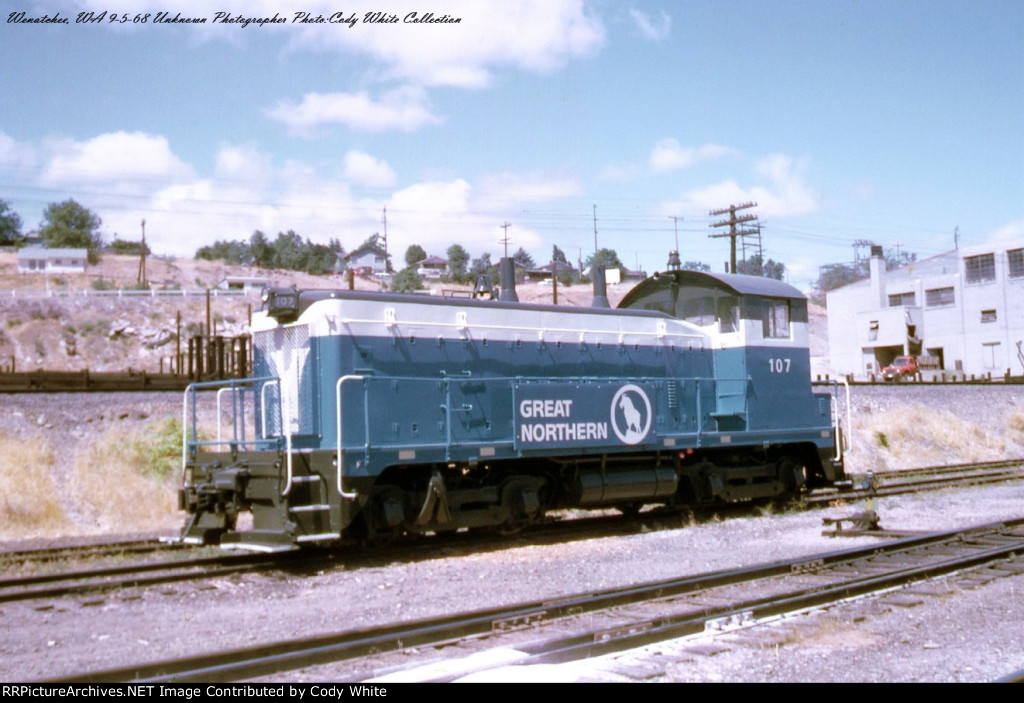 Great Northern NW2 107